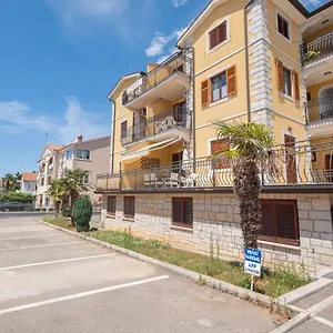  Apartment Anita